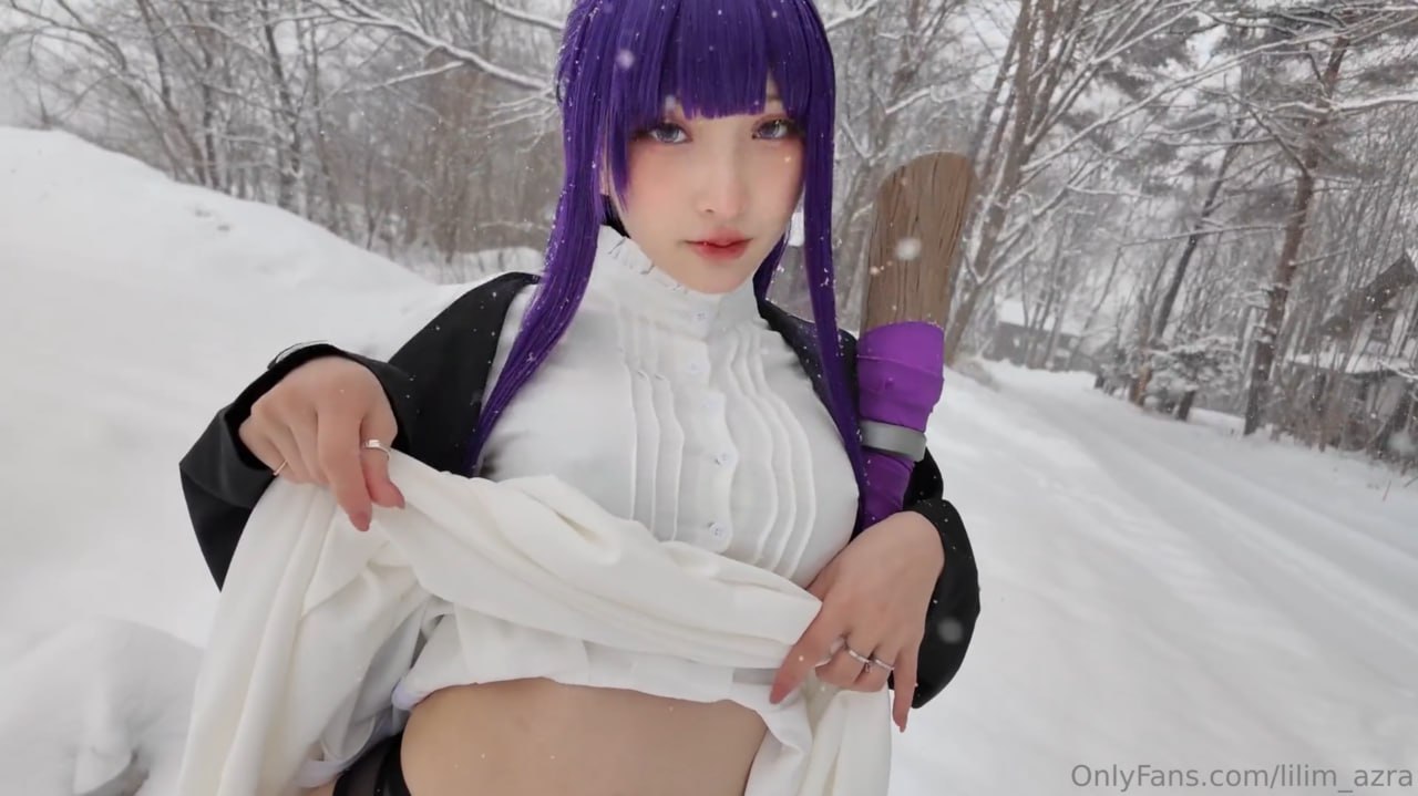 高颜质美少女饥渴的脸配上绝妙美乳～淫穴被她激情抠弄：放进来好不好